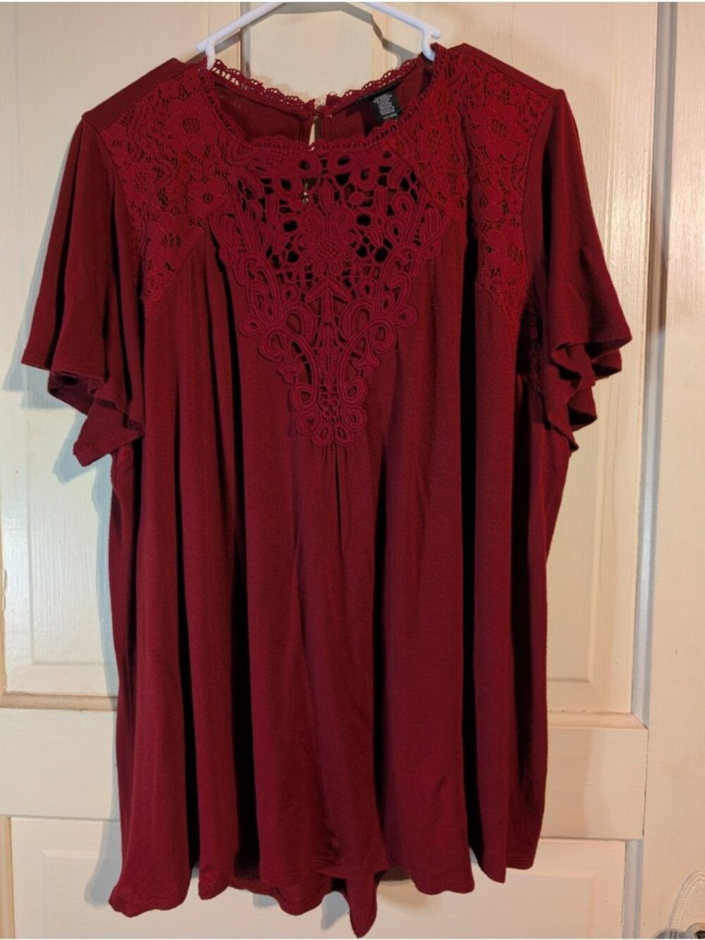 Torrid Burgundy Red Lace Crochet High Neck Tee Flutter sleeve relaxed fit size 1